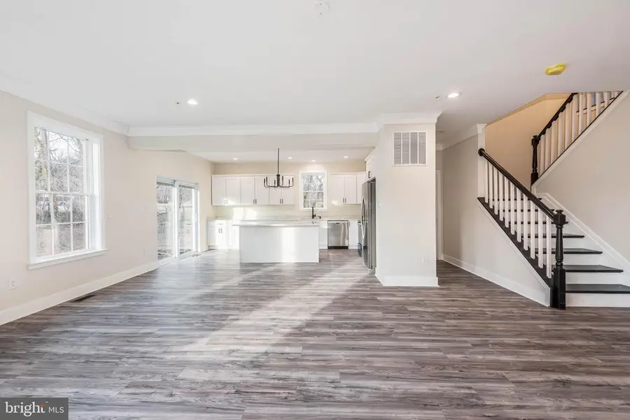 9626 Harford Rd, Parkville, MD 21234 - Image #2