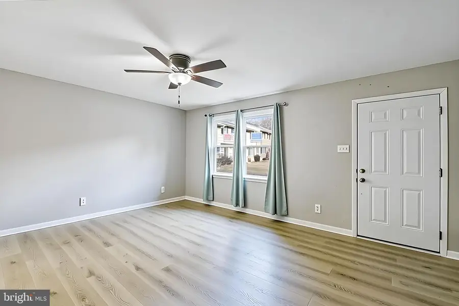 9234 Woodcreek Ct, Parkville, MD 21234 - Image #3