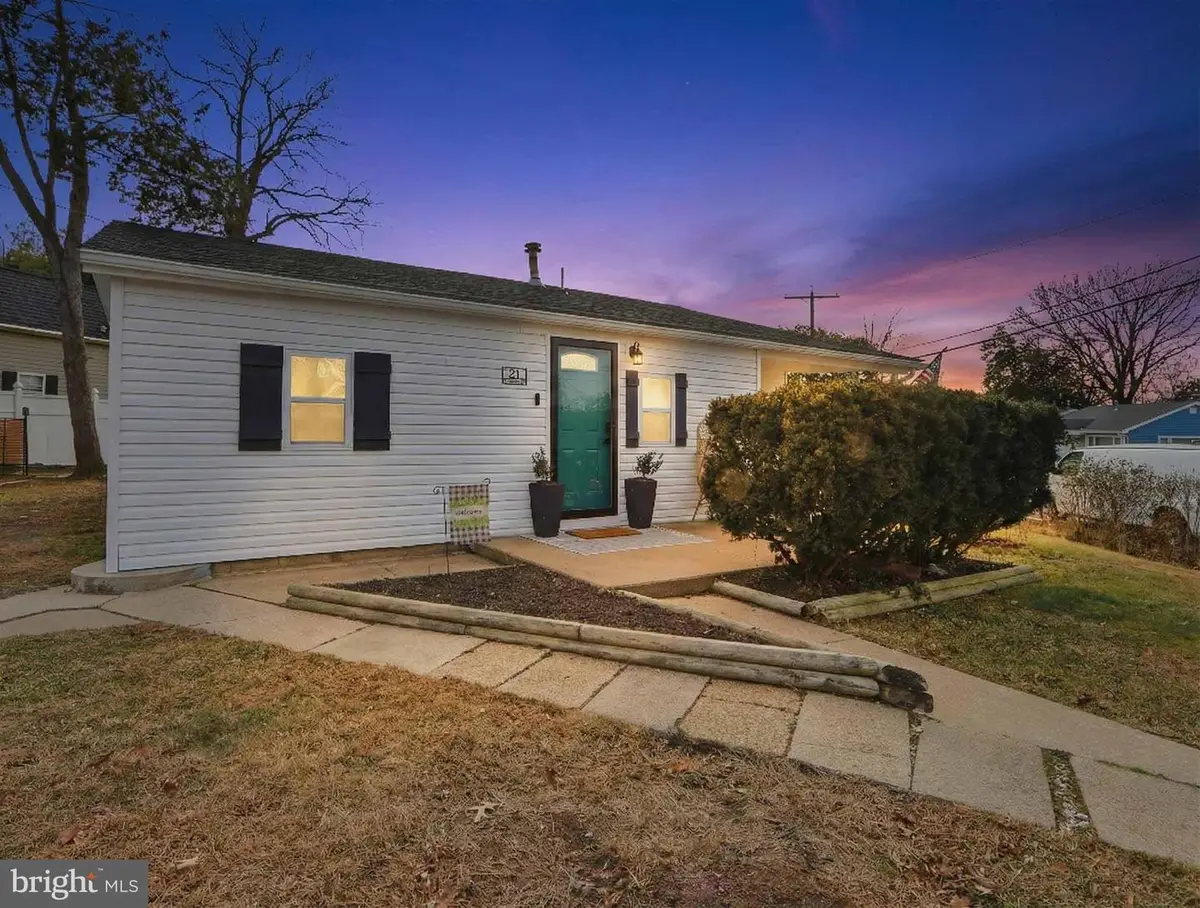 21 Dogwood Dr, Middle River, MD 21220 - Image #1