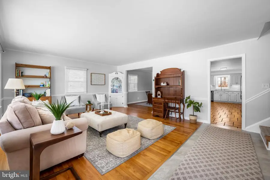 8517 Tallwood Rd, Lutherville Timonium, MD 21093 - Image #3