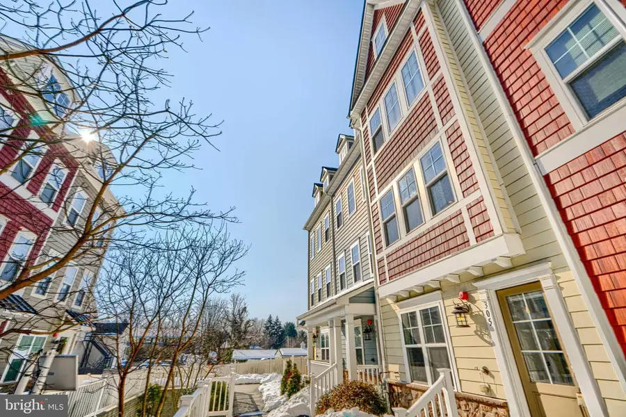 305 Davage Ln, Towson, MD 21286 - #3