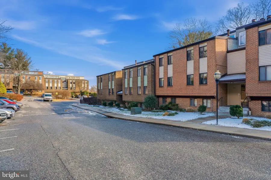 1809 Snow Meadow Ln #102, Baltimore, MD 21209 - Image #2