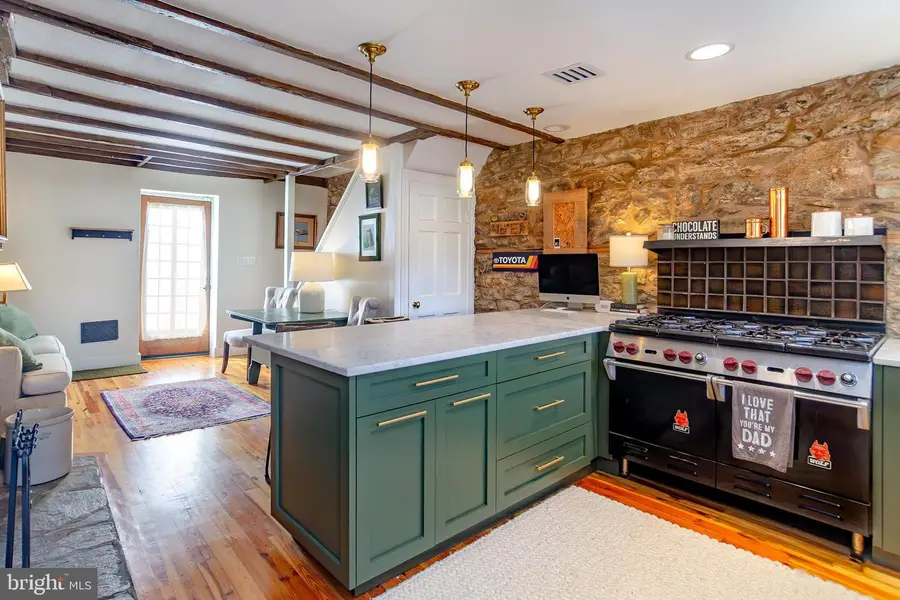 10108 Falls Rd, Lutherville Timonium, MD 21093 - #2