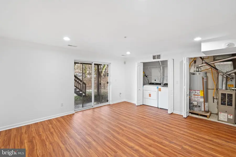 208 Persimmon Cir, Reisterstown, MD 21136 - #3