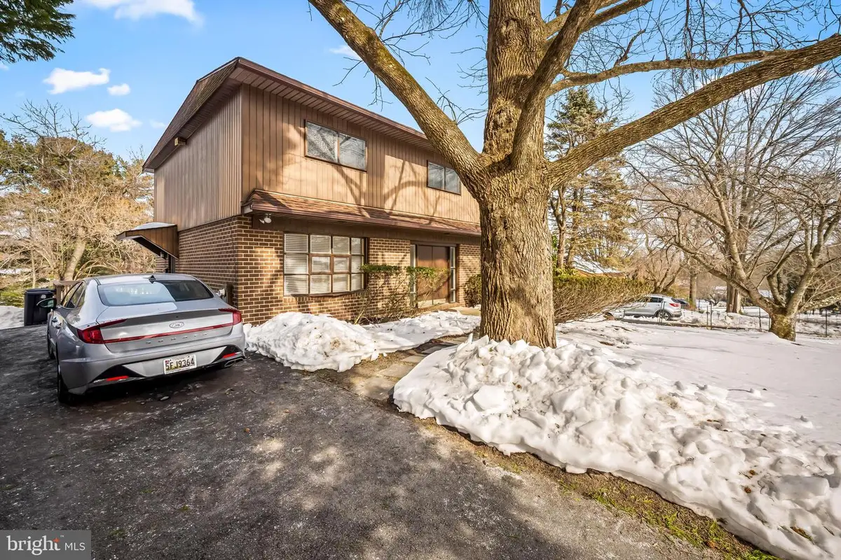 7124 Pheasant Cross Dr, Baltimore, MD 21209 - #1