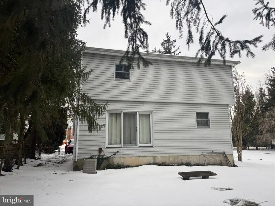 224 E Burke Ave, Towson, MD 21286 - #2