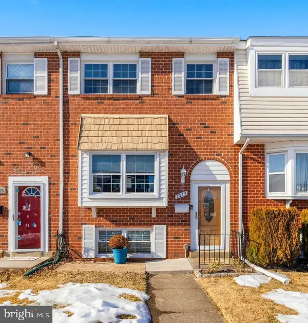 1015 Stormont Cir, HALETHORPE, MD 21227