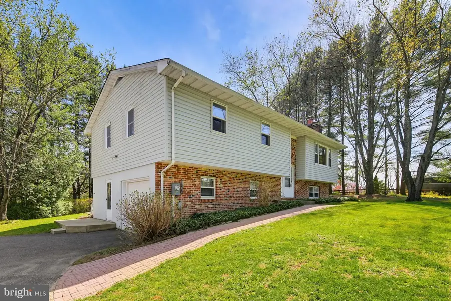 2701 Garrett Rd, White Hall, MD 21161 - #3