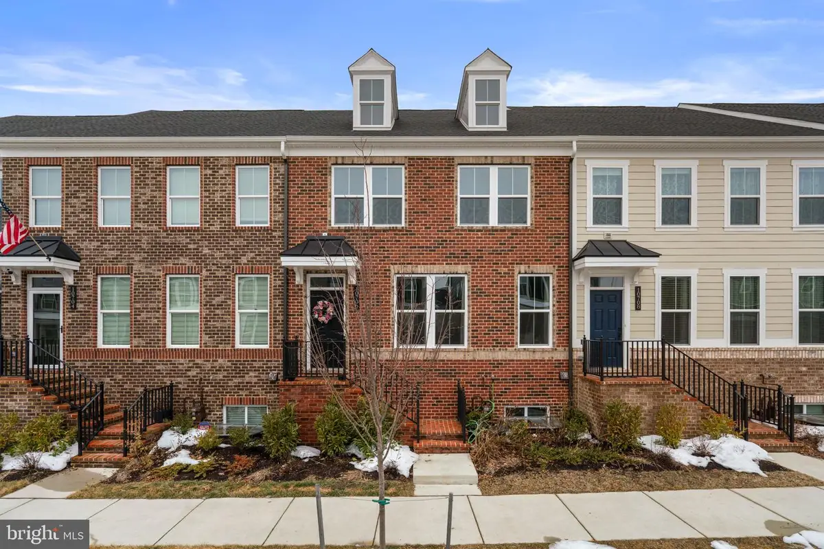 10706 Larkswood St, Middle River, MD 21220 - #1