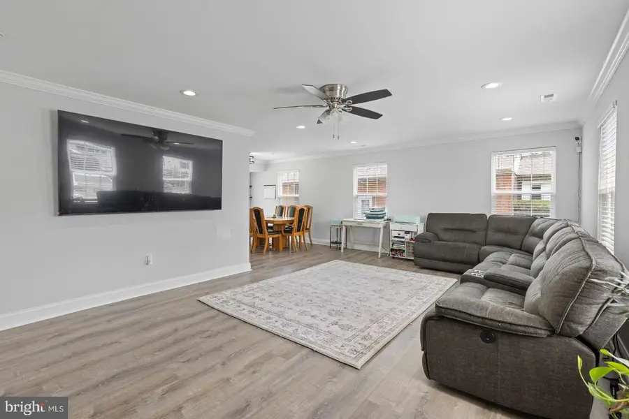 1718 Pinewood Dr, Baltimore, MD 21222 - #3