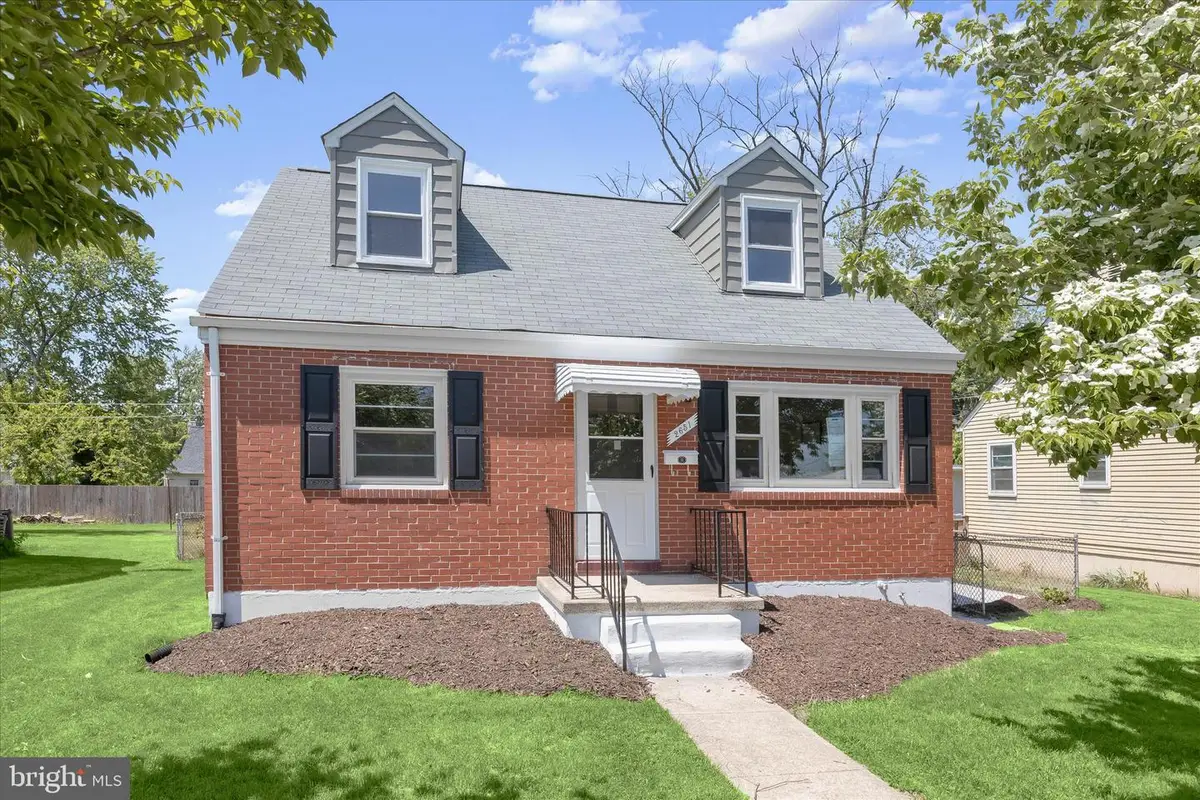 2651 W Park Dr, Gwynn Oak, MD 21207 - #1