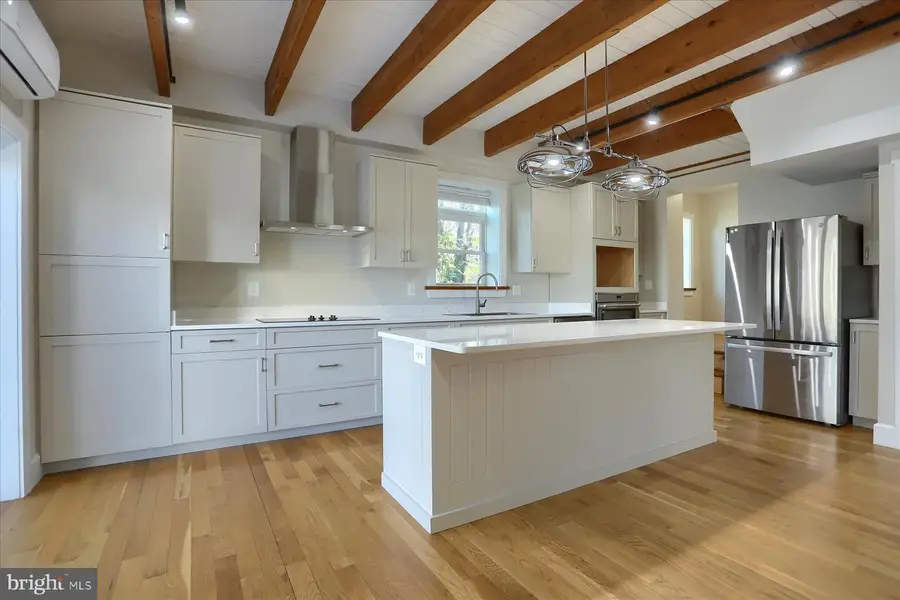 2507 Island View Rd, Essex, MD 21221 - #3