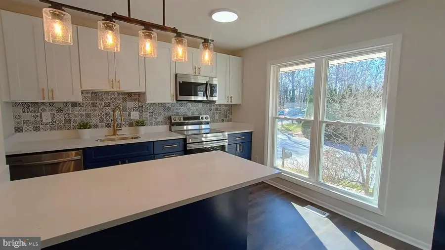 6 Rose Petal Ct, Baltimore, MD 21234 - #3