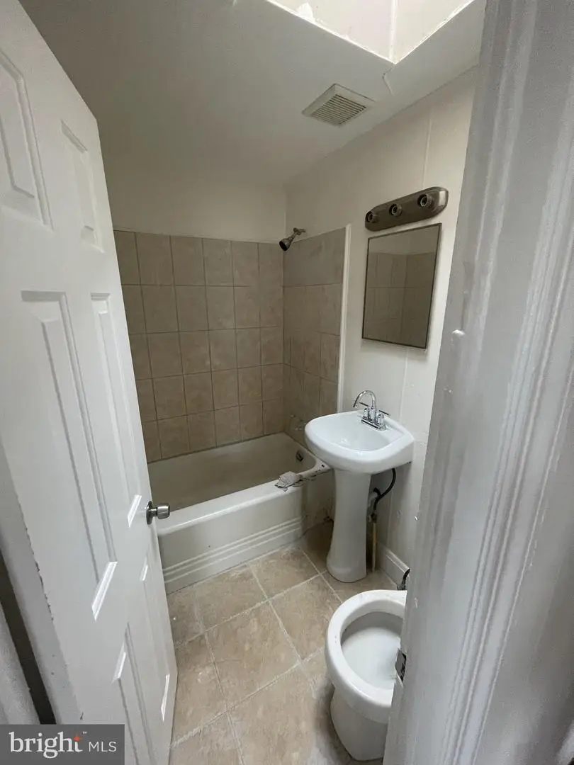 100 Willow Spring Rd, Dundalk, MD 21222 - #3