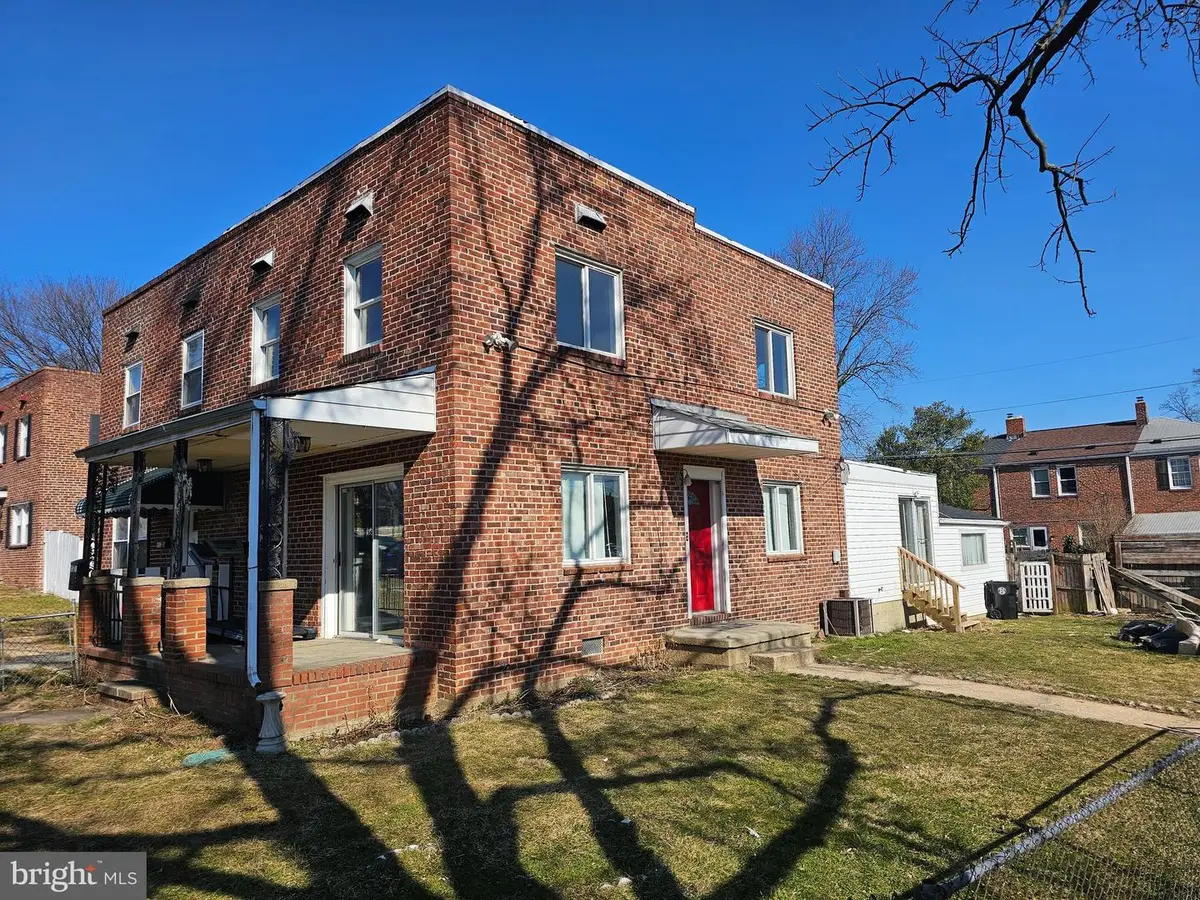 8501 Chestnut Oak Rd, Parkville, MD 21234 - #1