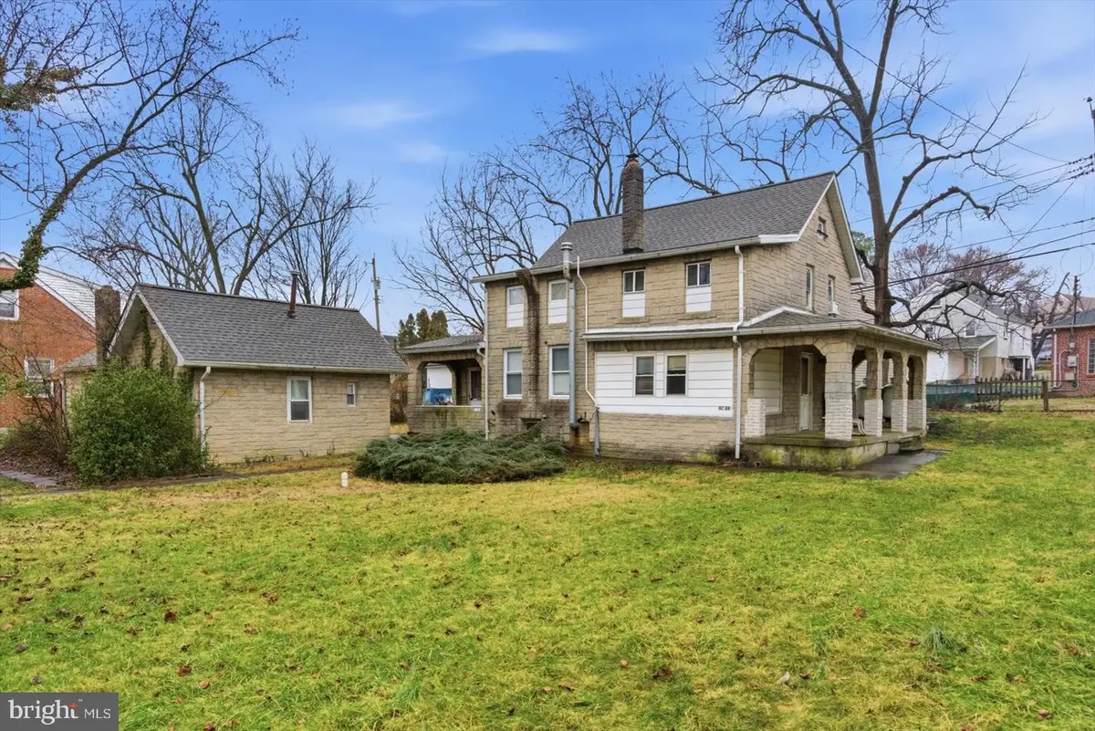 8716 Maravoss Ln, Parkville, MD 21234 - #1