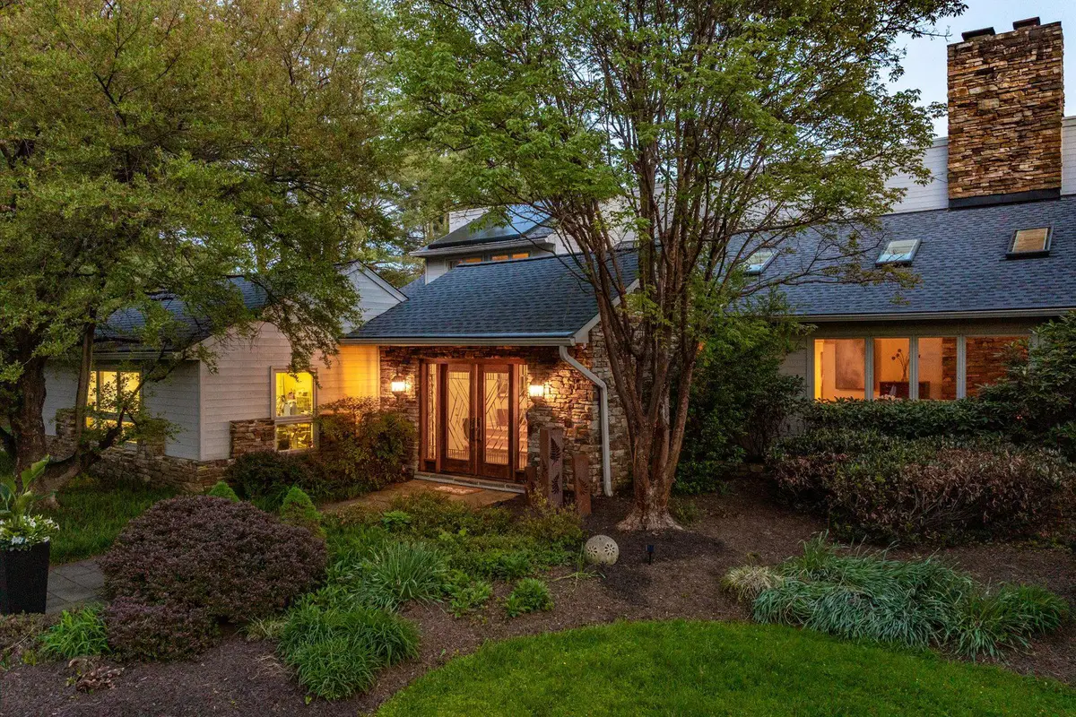 3 Brook Farm Ct, Cockeysville, MD 21030 - #1