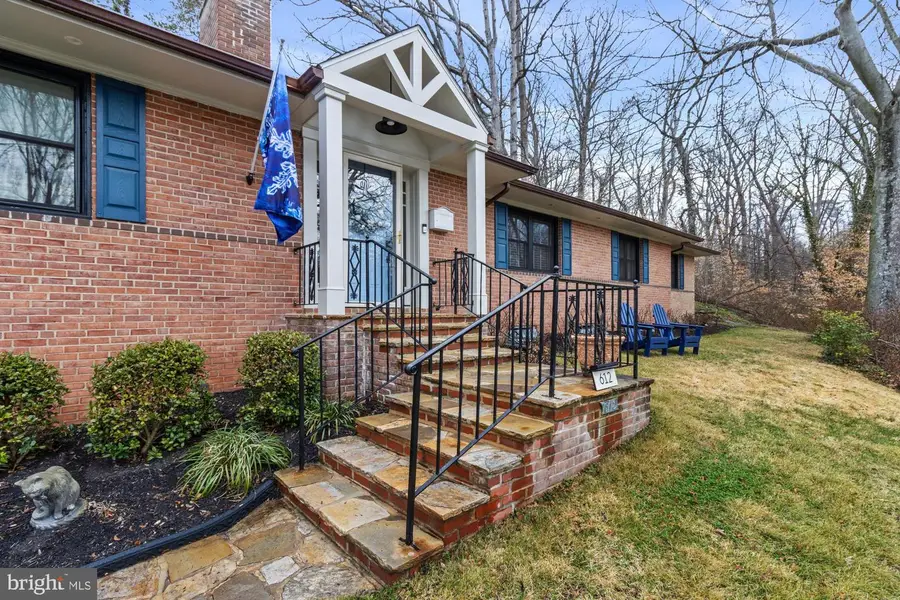 612 W Chesapeake Ave, Towson, MD 21204 - #3