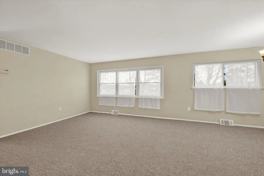 6 Staley Ct, Reisterstown, MD 21136 - #3