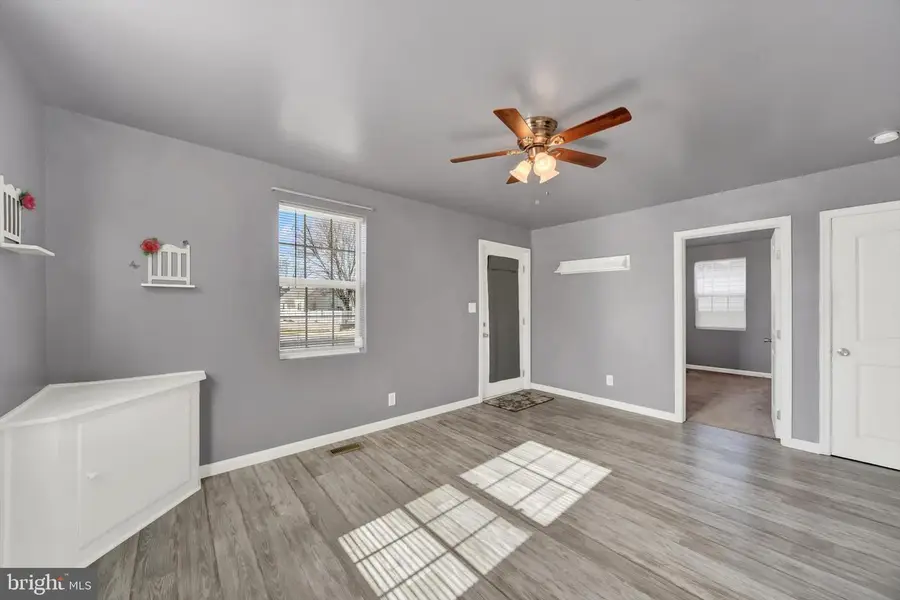 15 Terrace Rd, Baltimore, MD 21221 - #3