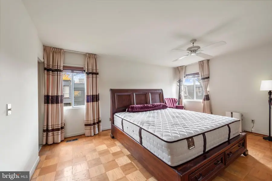 31 Stonehenge Cir, Pikesville, MD 21208 - #2