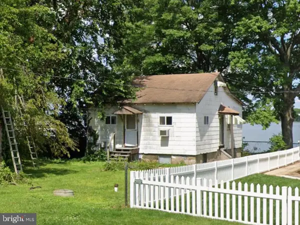 4327 Shore Rd, BALTIMORE, MD 21219