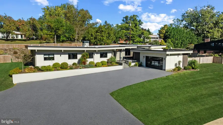 3410 Woodvalley Dr, Pikesville, MD 21208 - #2