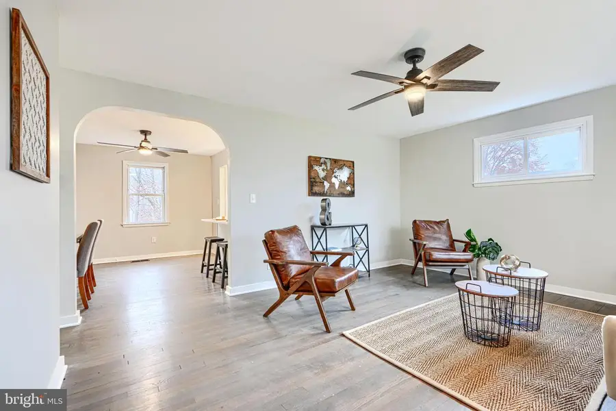 9212 Snyder Ln, Perry Hall, MD 21128 - #3