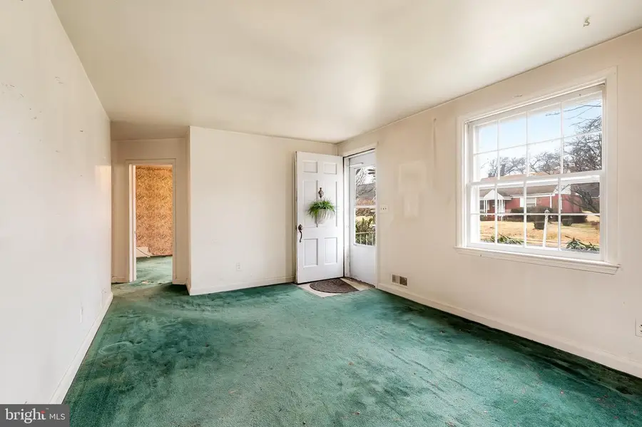 3737 Sylvan Dr, Gwynn Oak, MD 21207 - #2