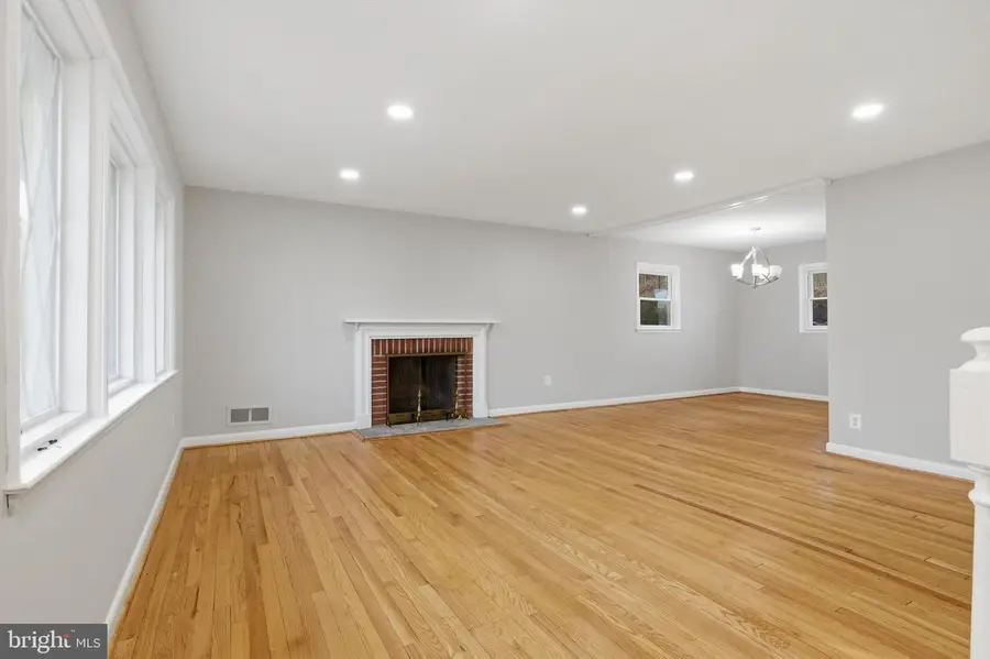 6703 Glenkirk Rd, Baltimore, MD 21239 - #2