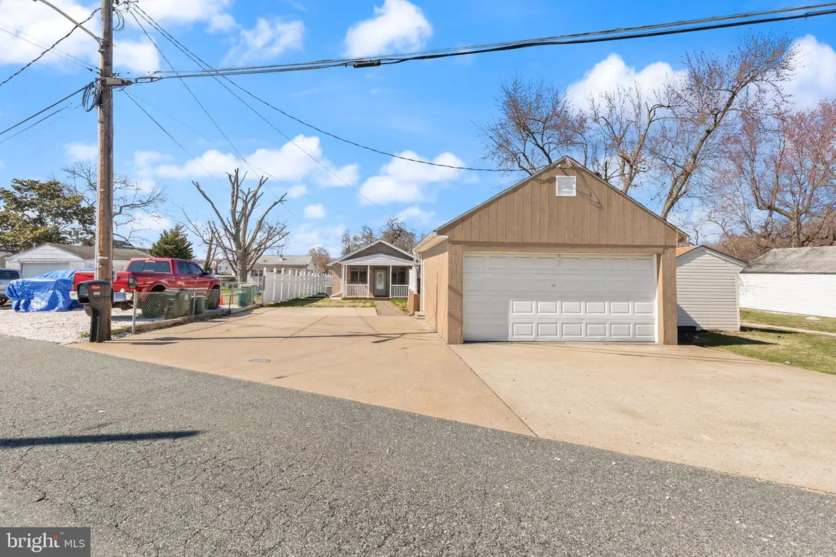 7512 Battle Grove Cir, Baltimore, MD 21222 - #1