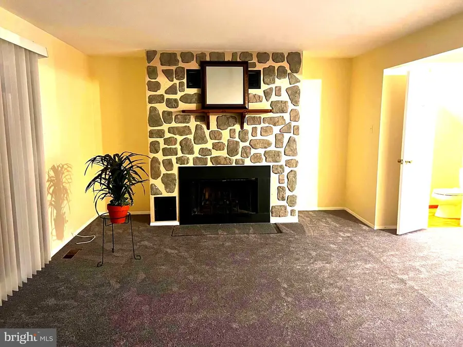 95 Blondell Ct, Lutherville Timonium, MD 21093 - #2