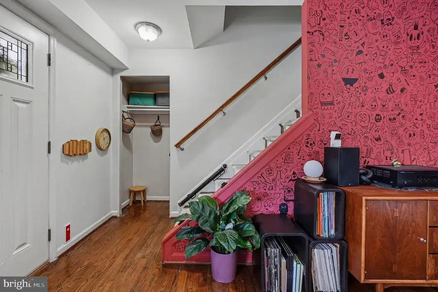 9120 Summer Park Dr, Parkville, MD 21234 - #3