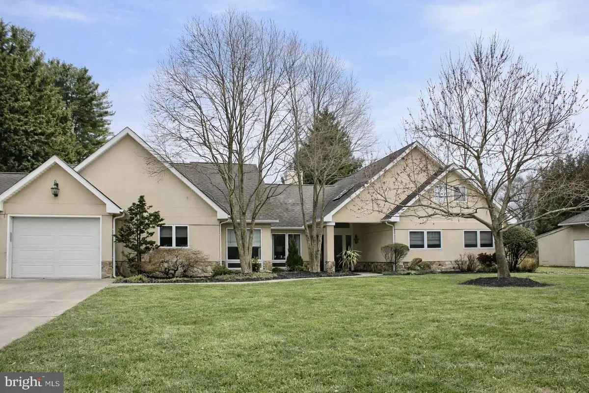 7939 Long Meadow Rd, Pikesville, MD 21208 - #1