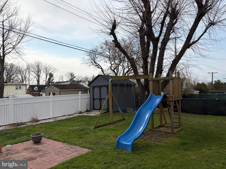 1821 Weyburn Rd, Baltimore, MD 21237 - #3