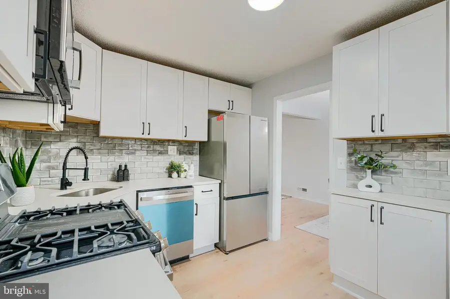 8523 Fieldway Dr, Randallstown, MD 21133 - #2