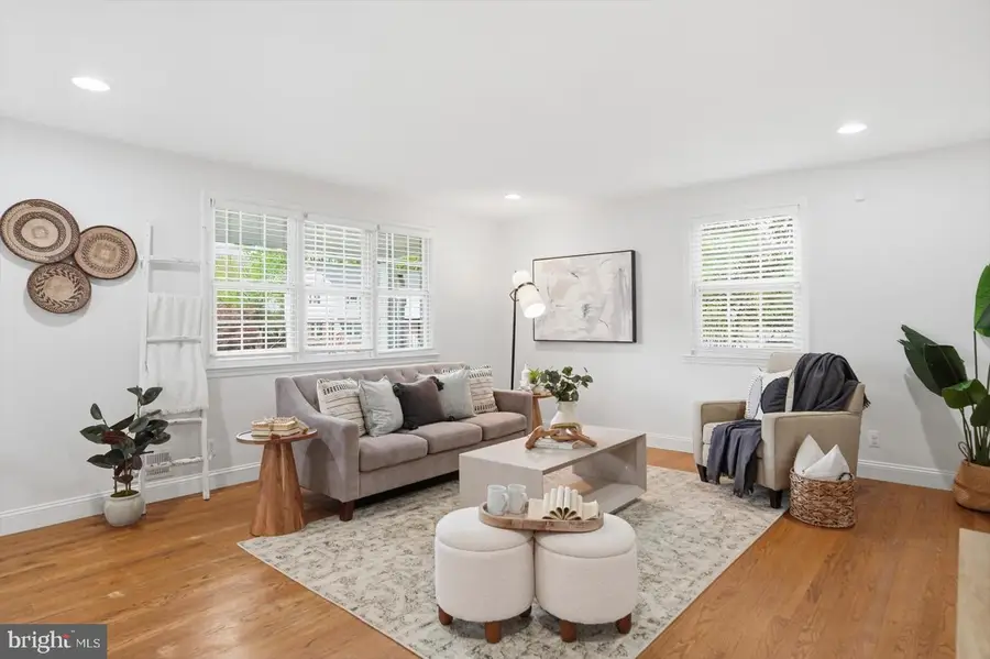 1802 Leadburn Rd, Towson, MD 21204 - #2