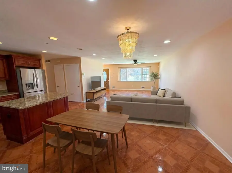 8907 Maplebrook Rd, Randallstown, MD 21133 - #3