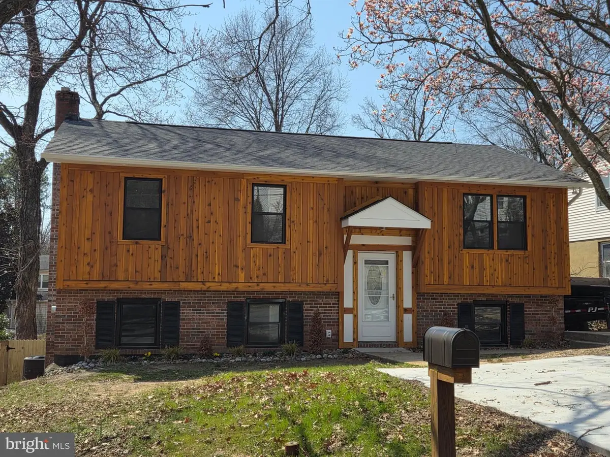 12 University Ave, Catonsville, MD 21228 - #1