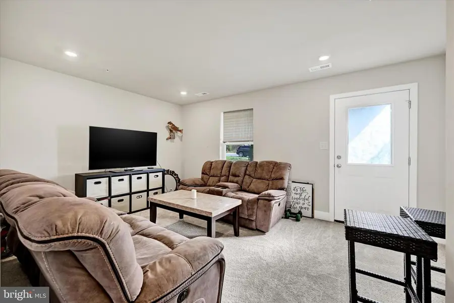 1819 Betterton Rd, Essex, MD 21221 - #3