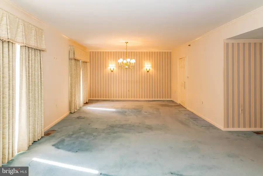 2331 Old Court Rd #214, Pikesville, MD 21208 - #2