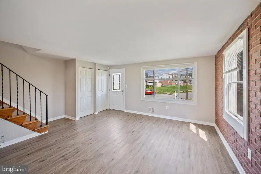 3225 Ryerson Cir, Baltimore, MD 21227 - #2