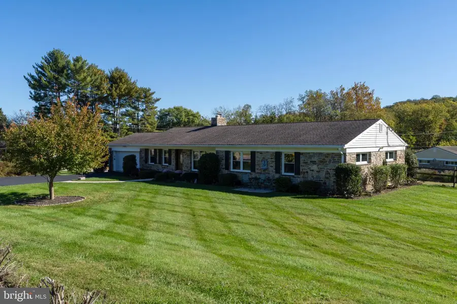 1101 Gypsy Ln W, Towson, MD 21286 - #2