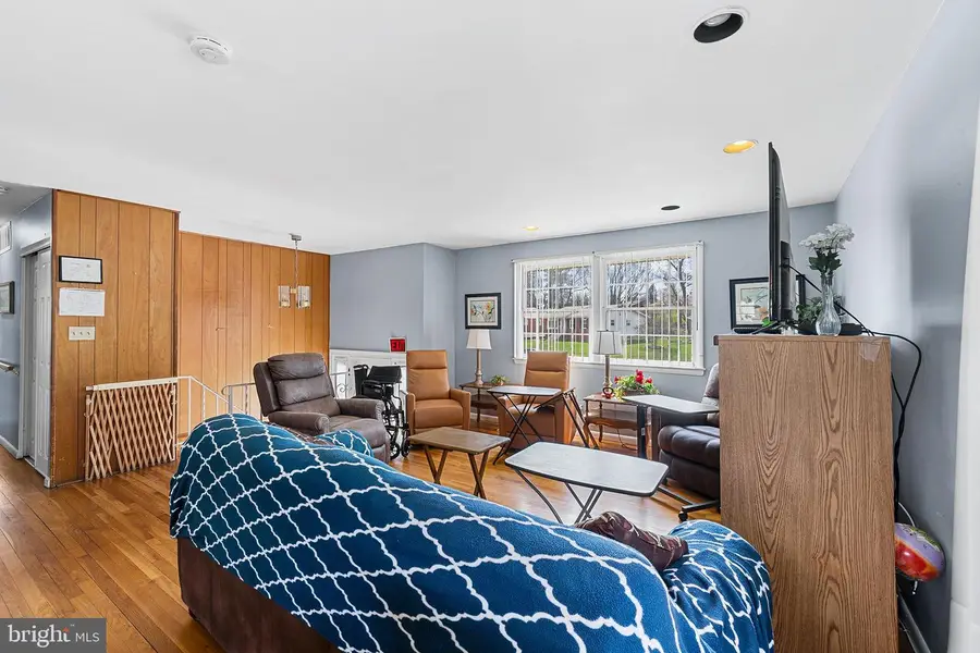 8912 Maplebrook Rd, Randallstown, MD 21133 - #3