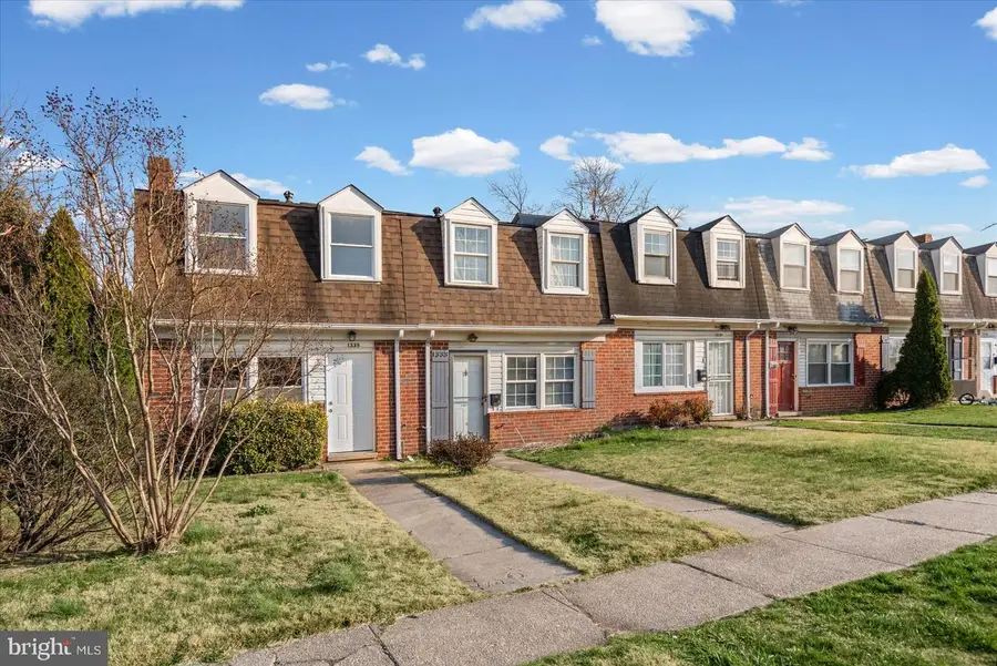 1335 Mantle St, Parkville, MD 21234 - #2