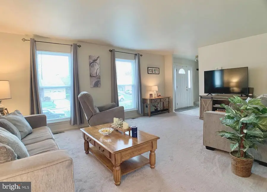 9105 Perryvale Rd, Baltimore, MD 21236 - #3