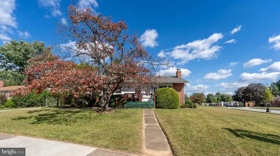 905 Lindellen Ave, Reisterstown, MD 21136 - #2