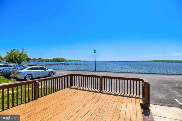 112 Villa Capri Cir, ESSEX, MD 21221