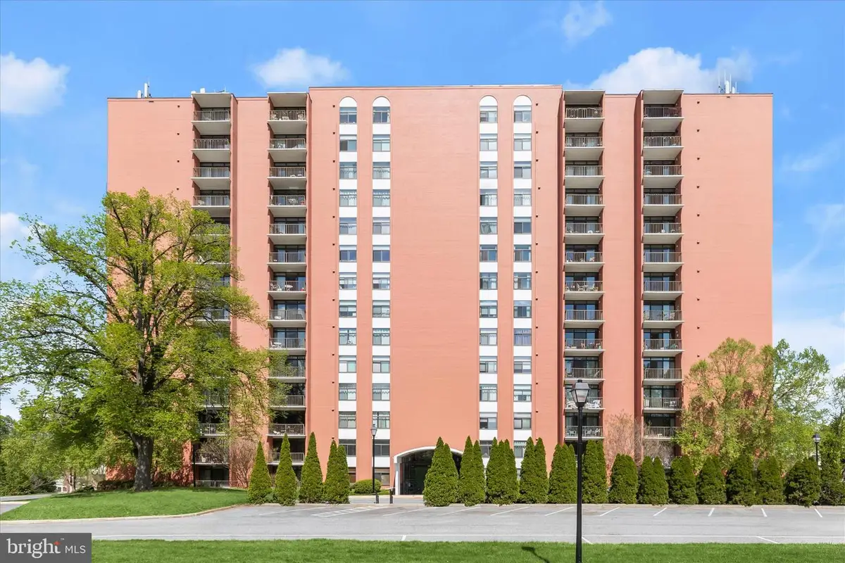 1 Smeton Pl #404, Towson, MD 21204 - #1