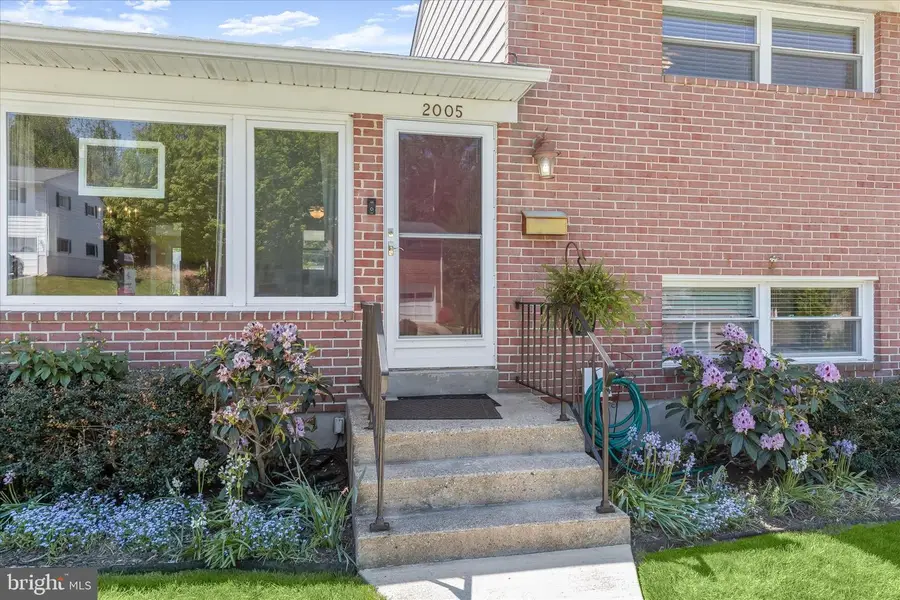 2005 Helmsby Rd, Catonsville, MD 21228 - #2